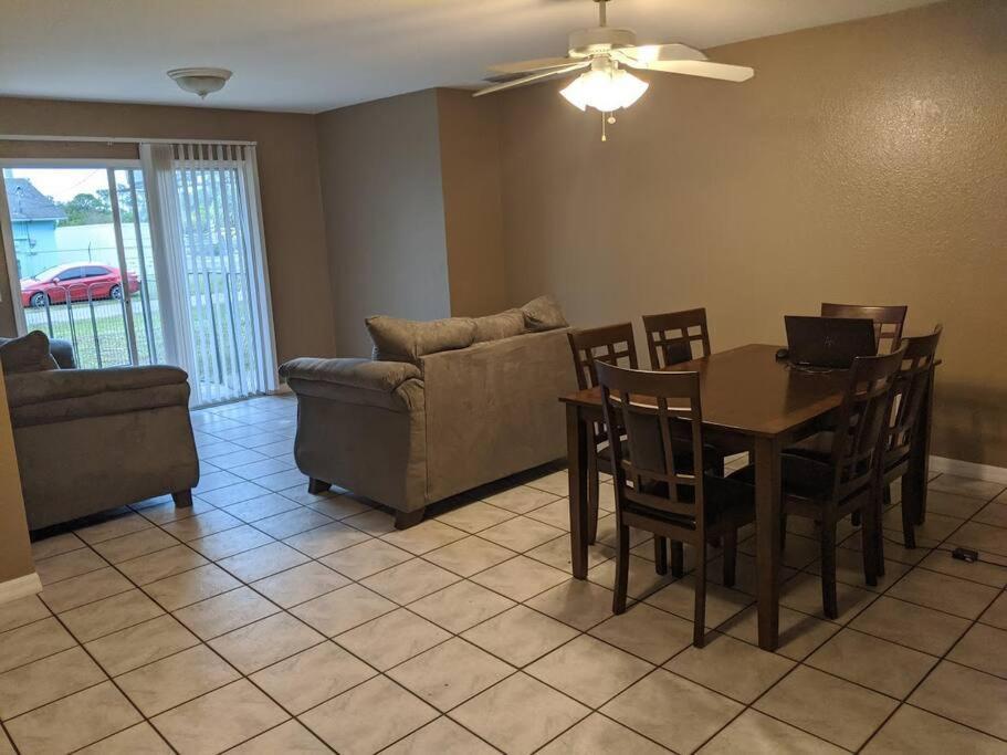 Snowbirds Escape / Vacation Gateway #A Apartment Englewood Bagian luar foto